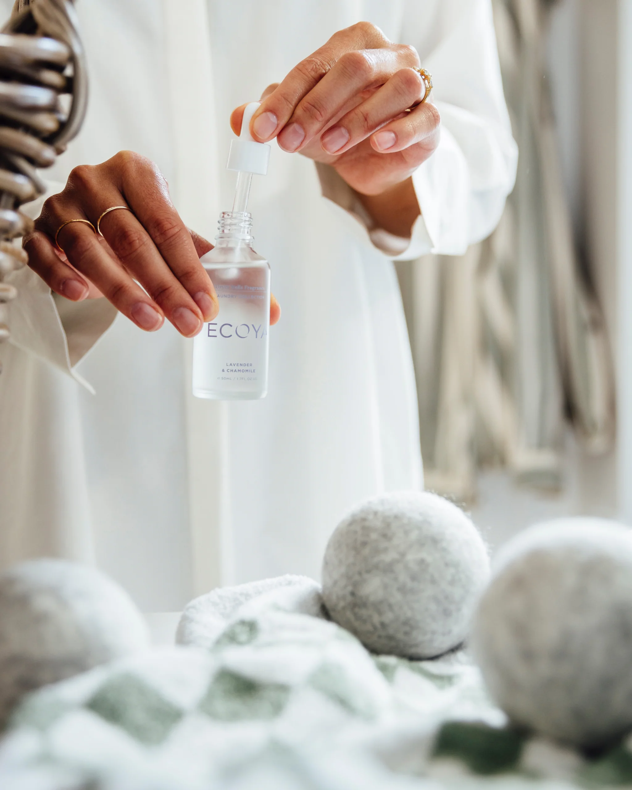 Lavender & Chamomile Laundry Dryer Ball Set - Image 4