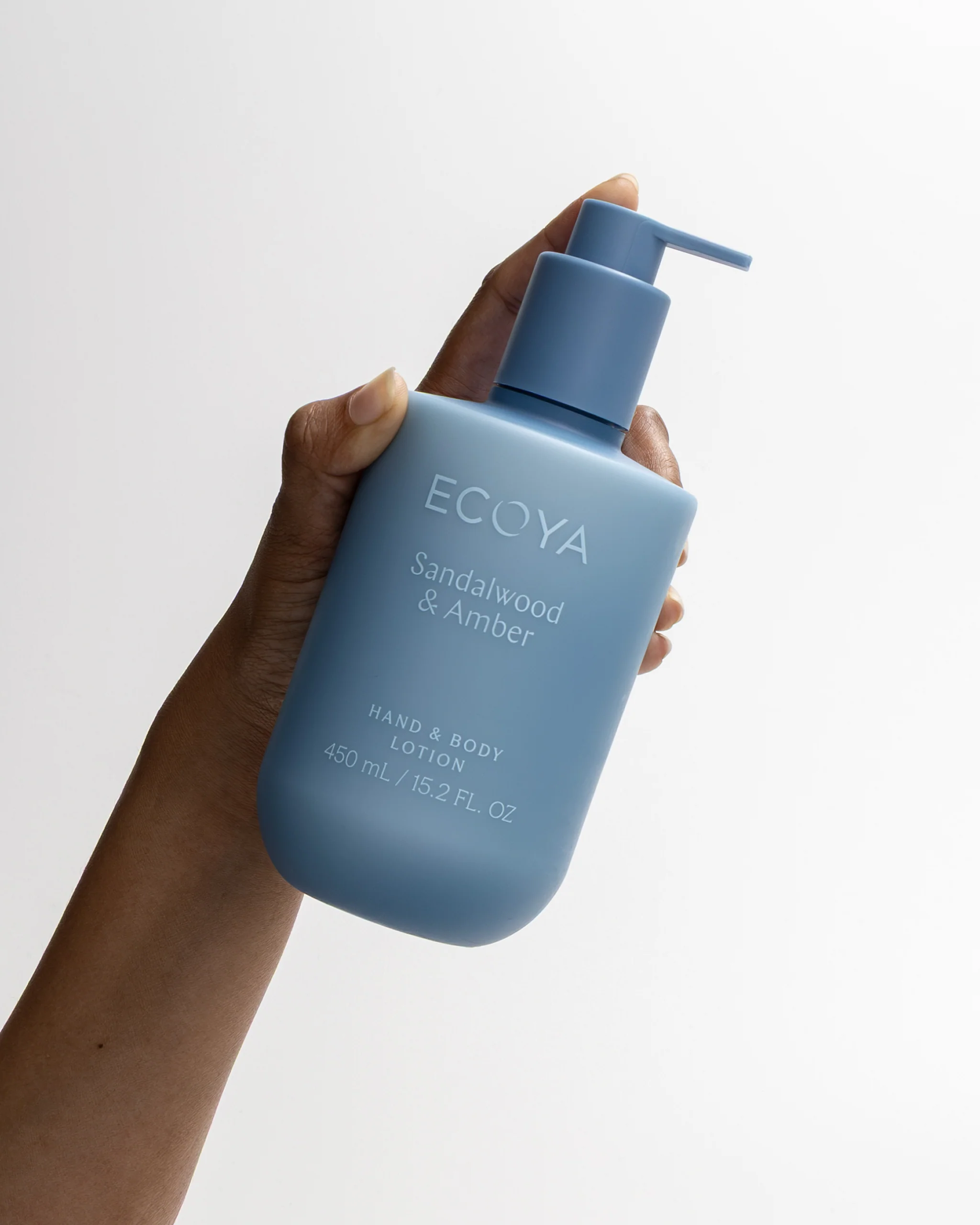 Sandalwood & Amber Hand & Body Lotion - Image 4