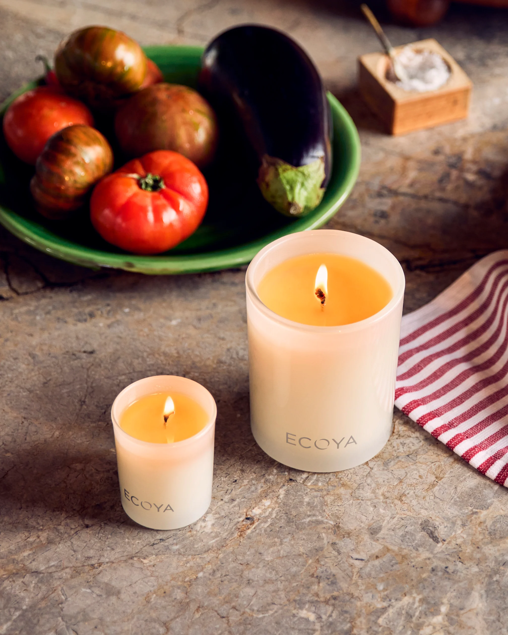 Sandalwood & Amber Mini Madison Candle - Image 3